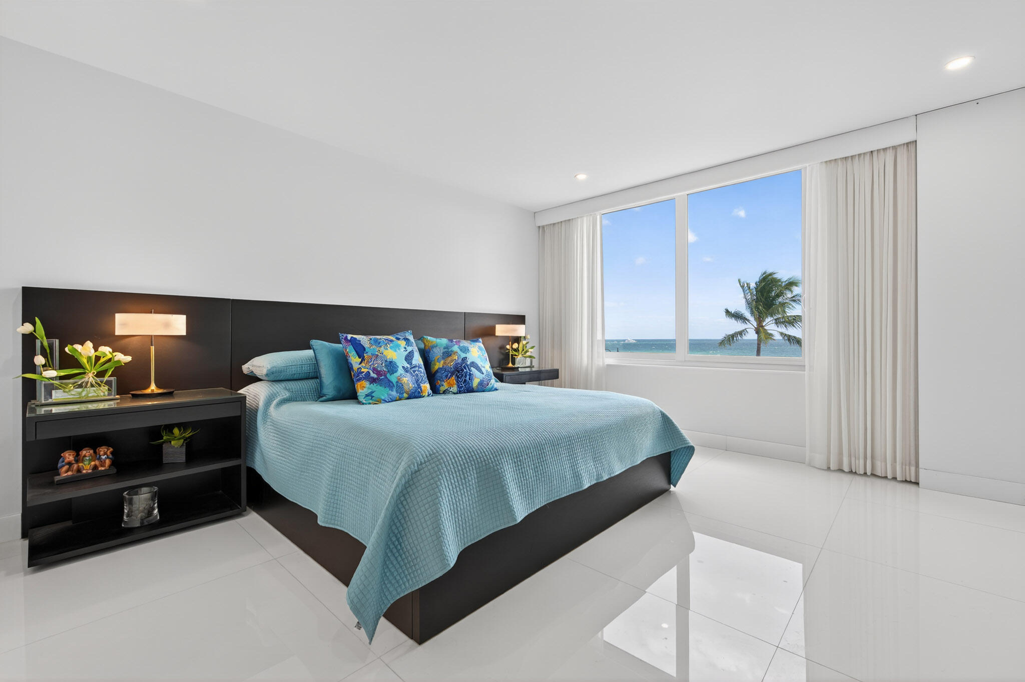 340 South Ocean Boulevard, Unit 3C Palm Beach, FL 33480 - Photo 11 of 29 14