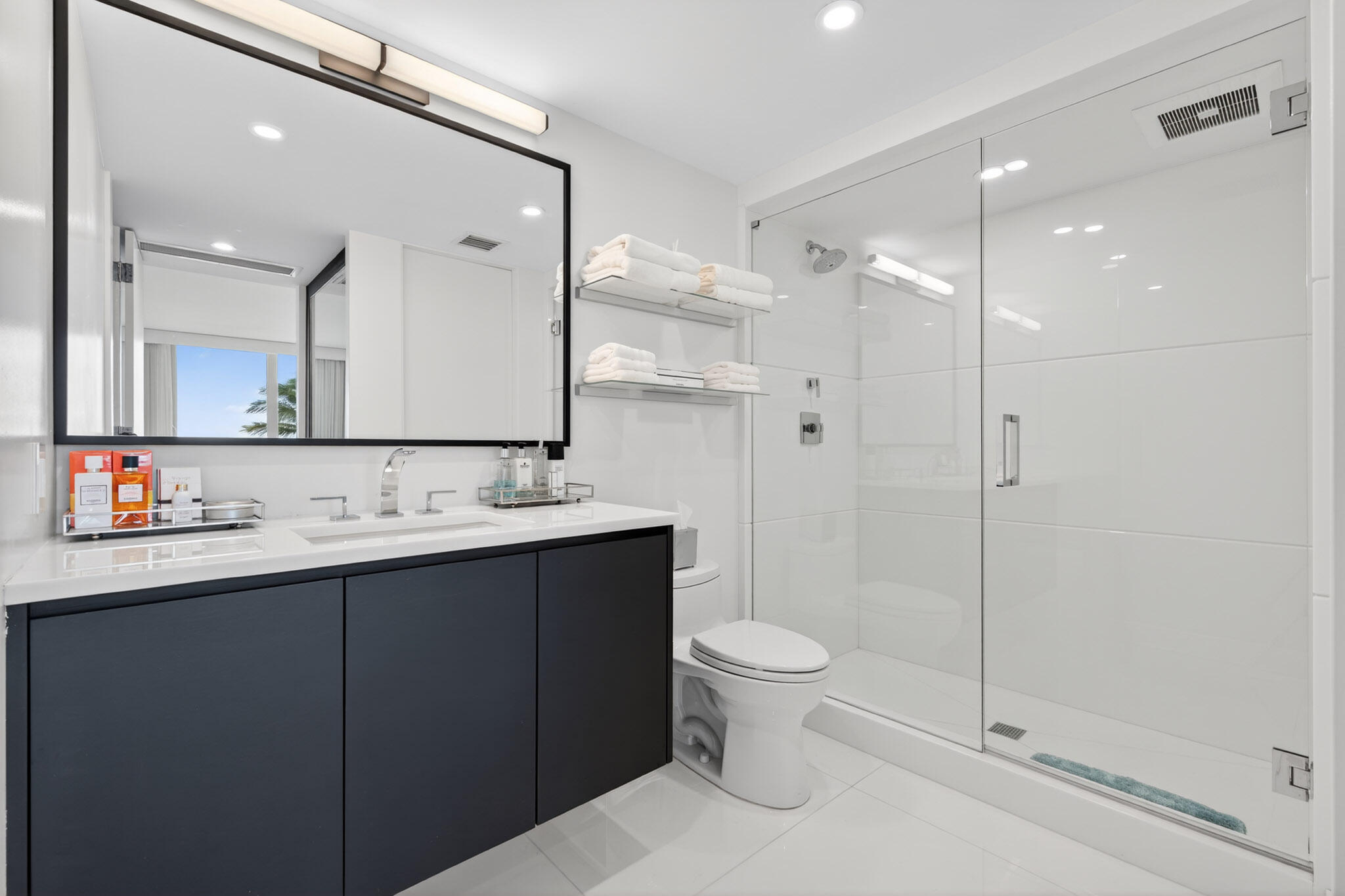 340 South Ocean Boulevard, Unit 3C Palm Beach, FL 33480 - Photo 13 of 29 17