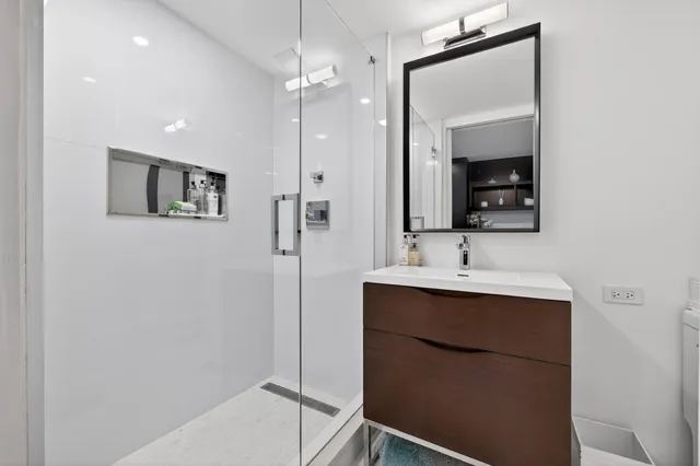 $9,500,000 | 340 South Ocean Boulevard, Unit 3C, Palm Beach, FL 33480