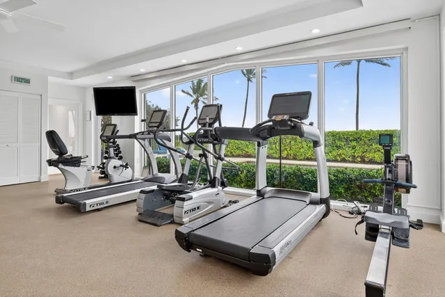 $9,500,000 | 340 South Ocean Boulevard, Unit 3C, Palm Beach, FL 33480