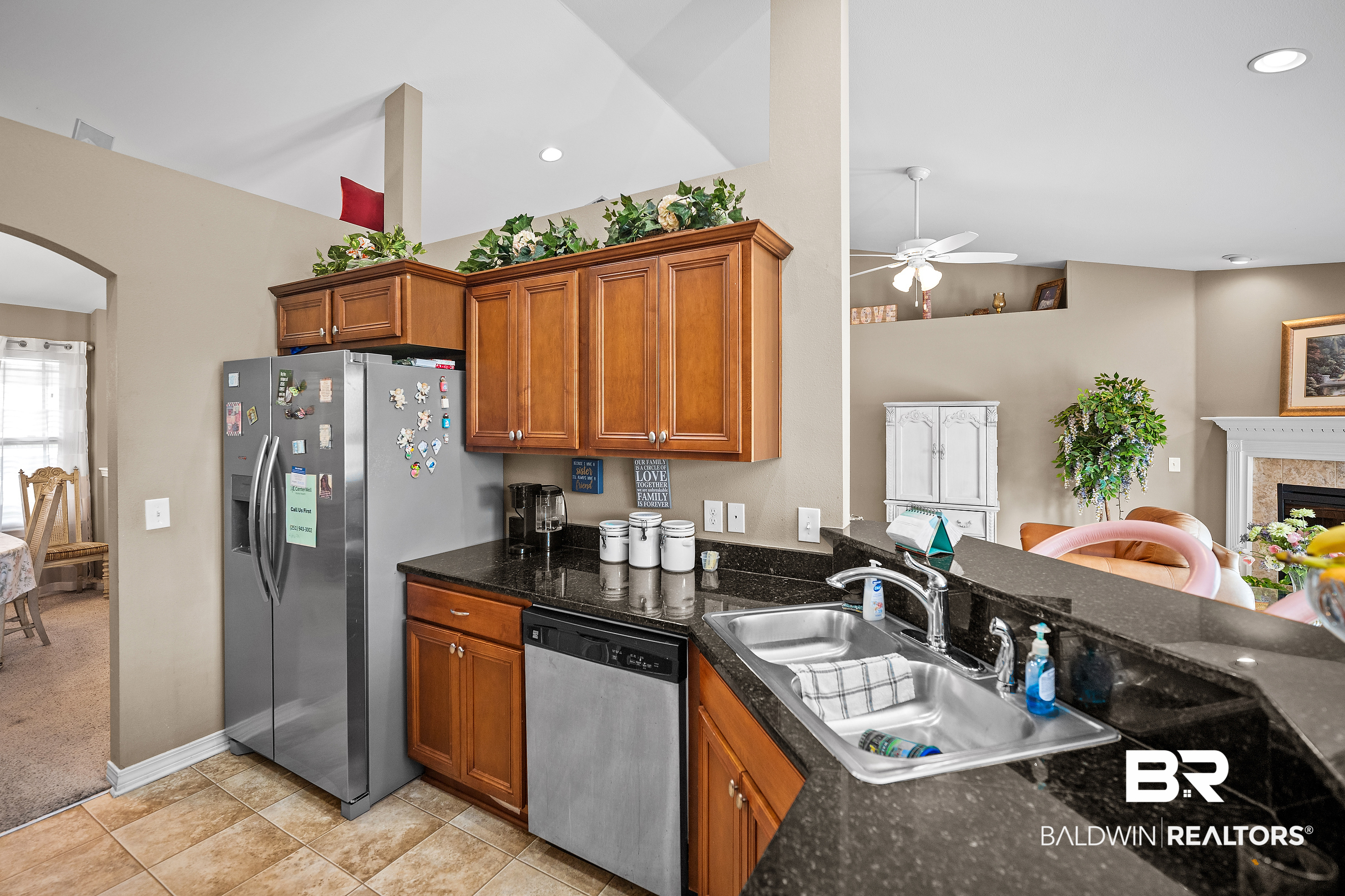 231 Meadow Run Loop East Foley, AL 36535 - Photo 15 of 46 Kitchen