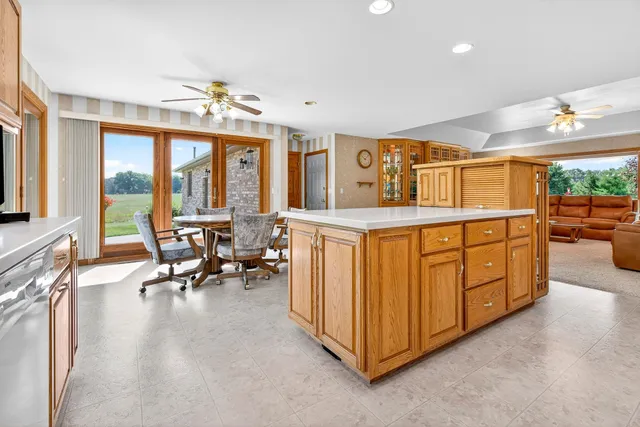 $698,000 | N1180 County Rd EE, Redgranite, WI 54970