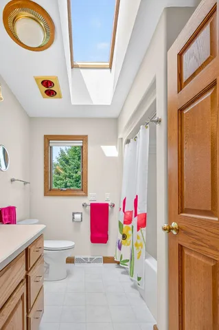 $698,000 | N1180 County Rd EE, Redgranite, WI 54970