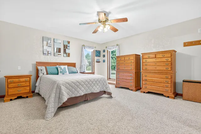 $698,000 | N1180 County Rd EE, Redgranite, WI 54970