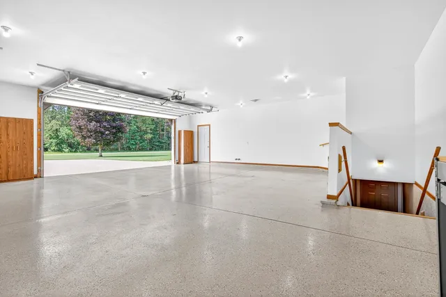 $698,000 | N1180 County Rd EE, Redgranite, WI 54970