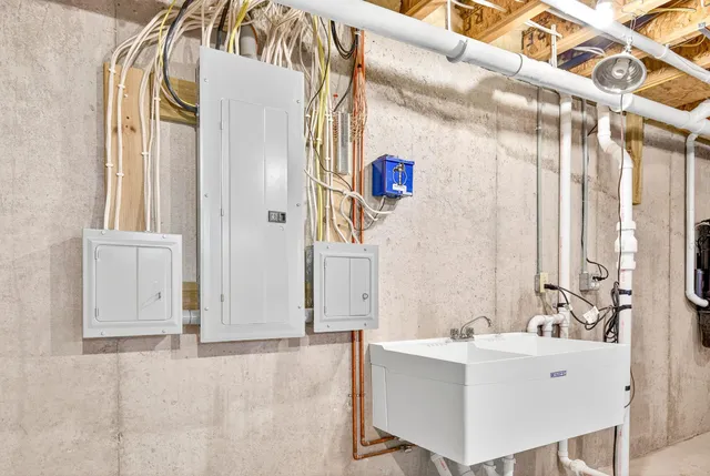 $698,000 | N1180 County Rd EE, Redgranite, WI 54970