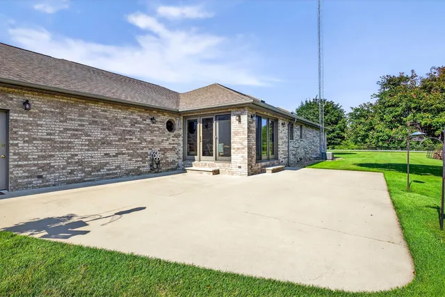 $698,000 | N1180 County Rd EE, Redgranite, WI 54970