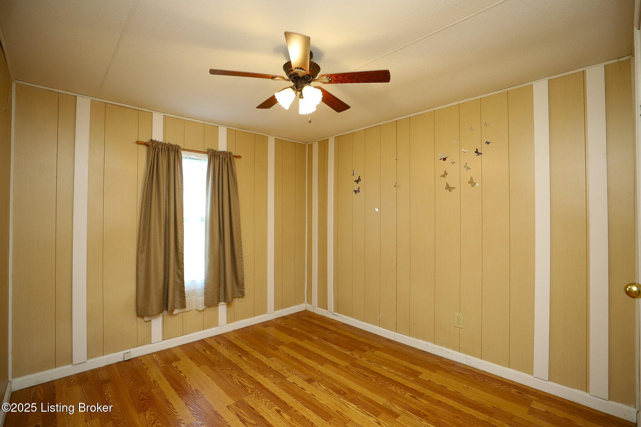 4015 Woodland Road Vine Grove, KY 40175 - Photo 24 of 39 IMG_0425