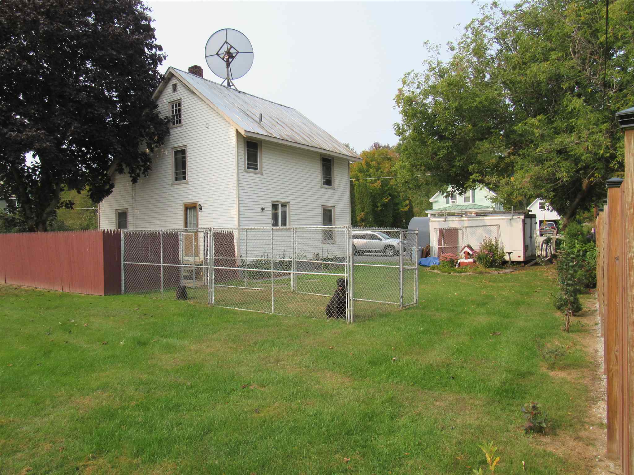 83 School Street Ryegate, VT 05042 - Photo 4 of 17