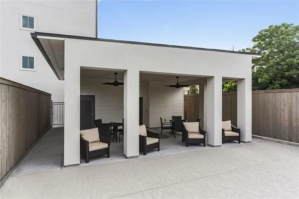 $235,000 | 2100 St Thomas Street, Unit 202, New Orleans, LA 70130