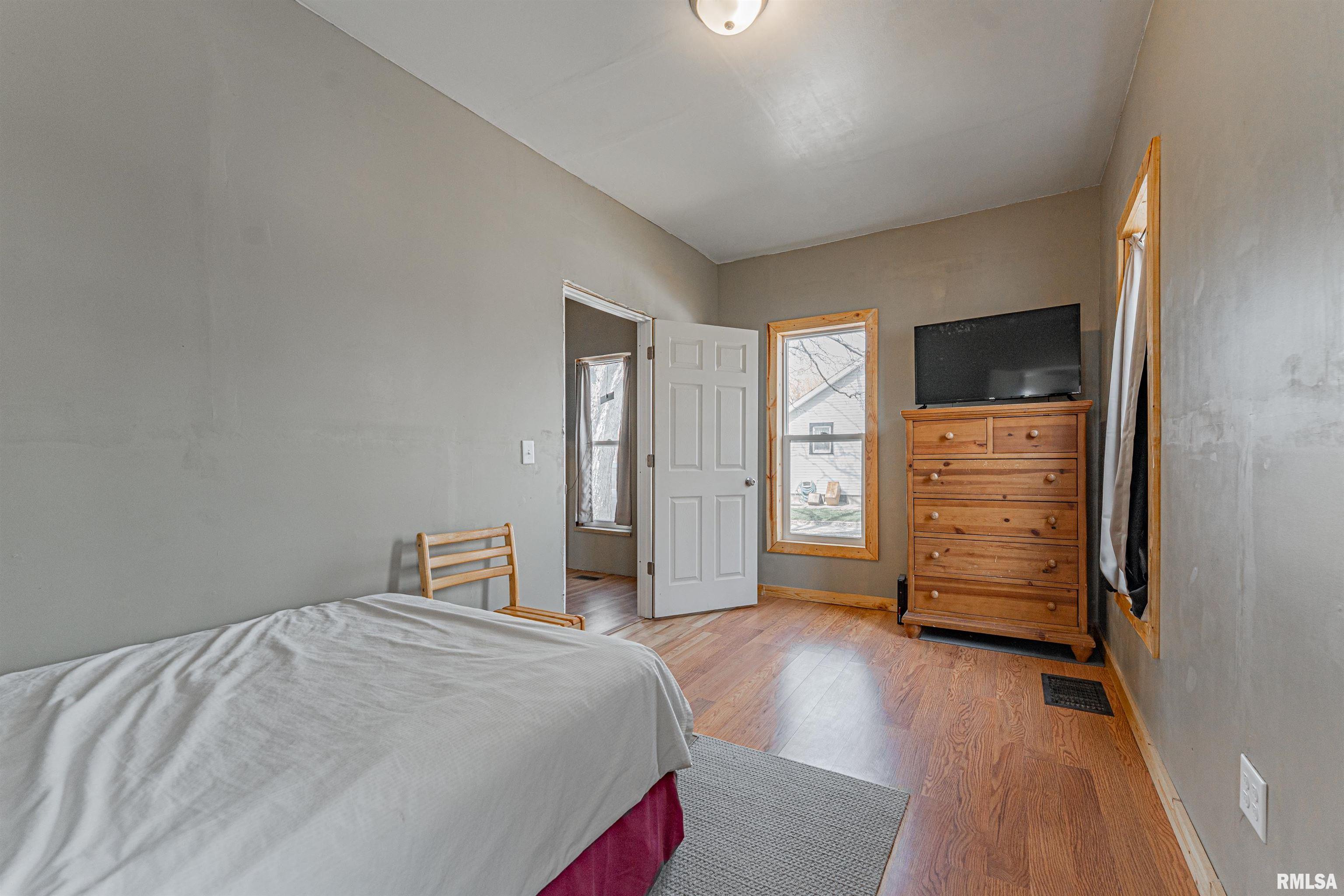 108 South Church Street Green Valley, IL 61534 - Photo 11 of 36
