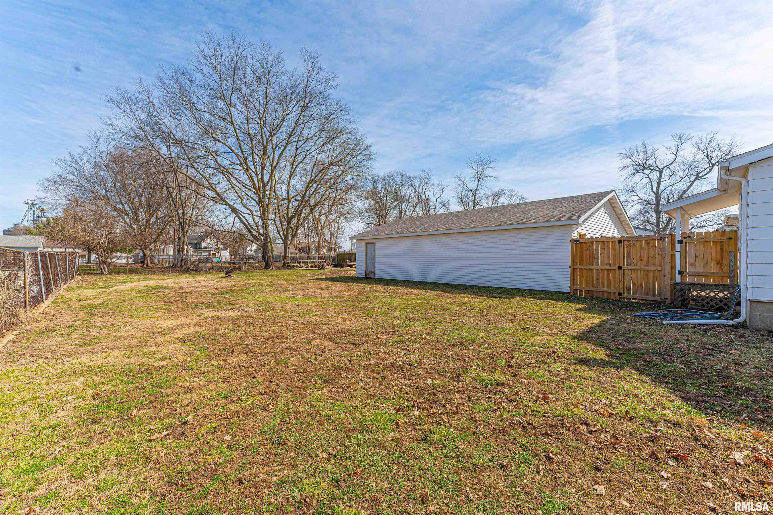 108 South Church Street Green Valley, IL 61534 - Photo 31 of 36
