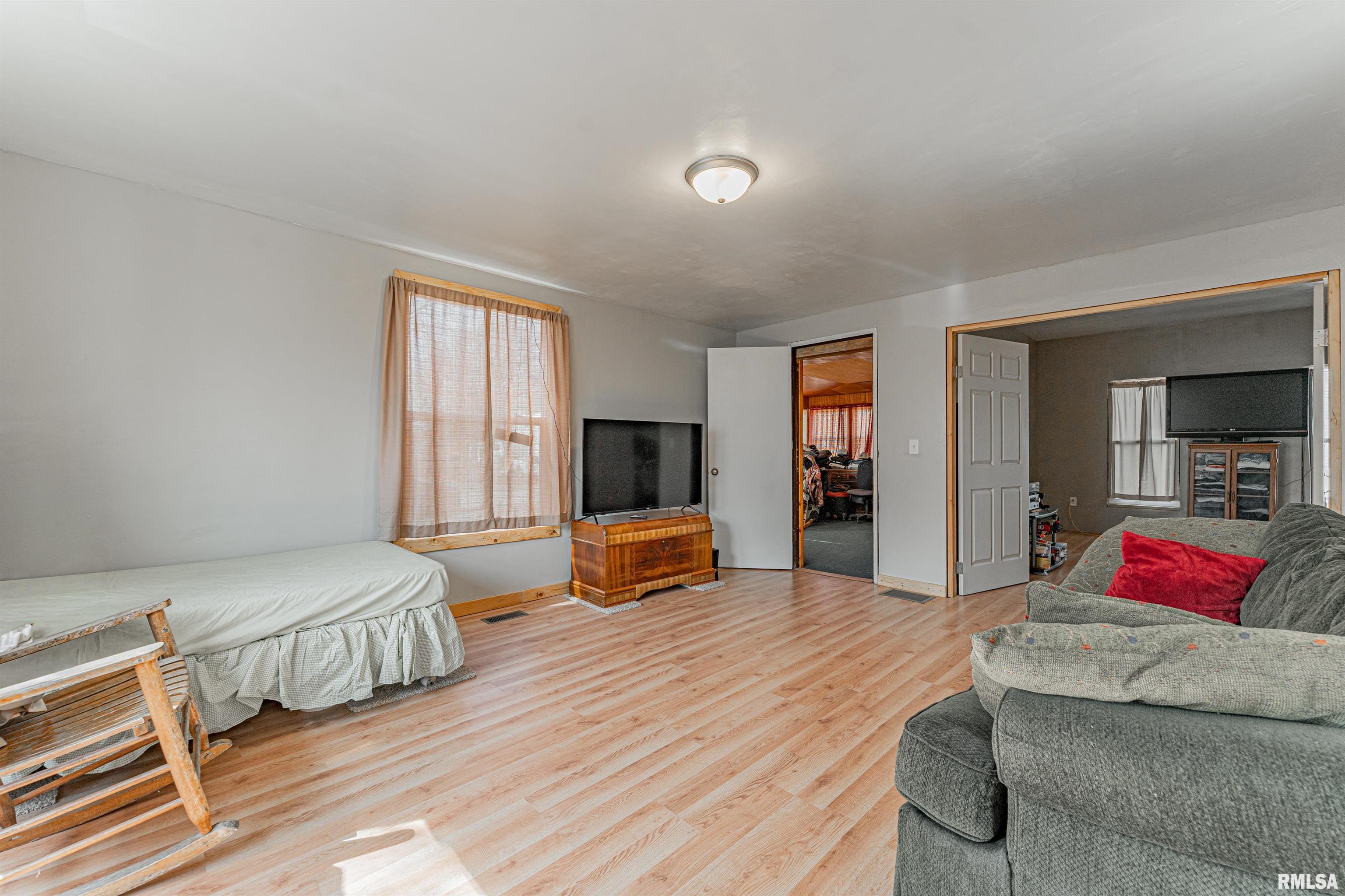 108 South Church Street Green Valley, IL 61534 - Photo 7 of 36