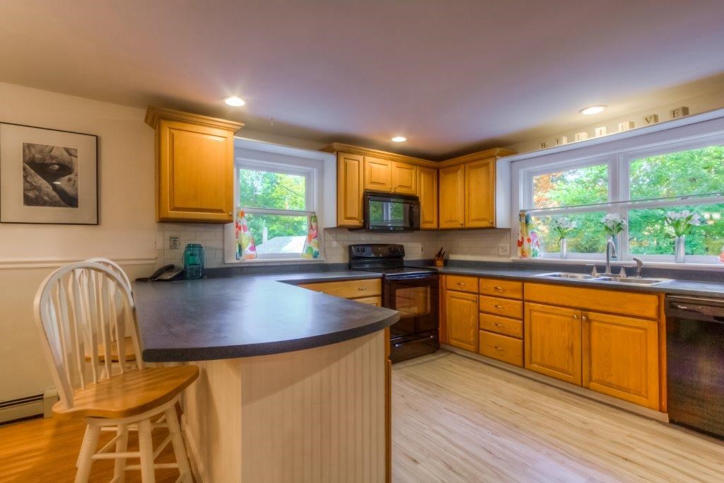 88 Watson Road Exeter, NH 03833 - Photo 8 of 40