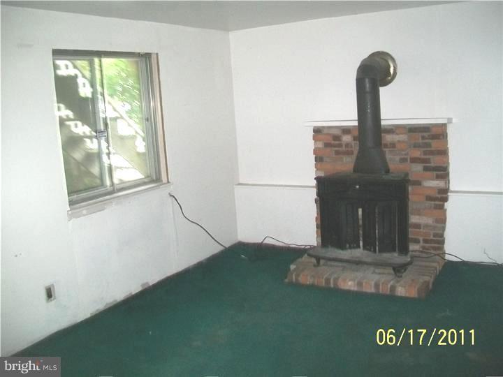 504 North Brownleaf Road Newark, DE 19713 - Photo 12 of 13 Family Room