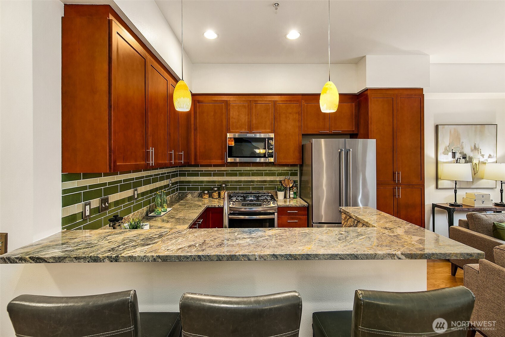 61 Pine Street, Unit 203 Edmonds, WA 98020 - Photo 11 of 34