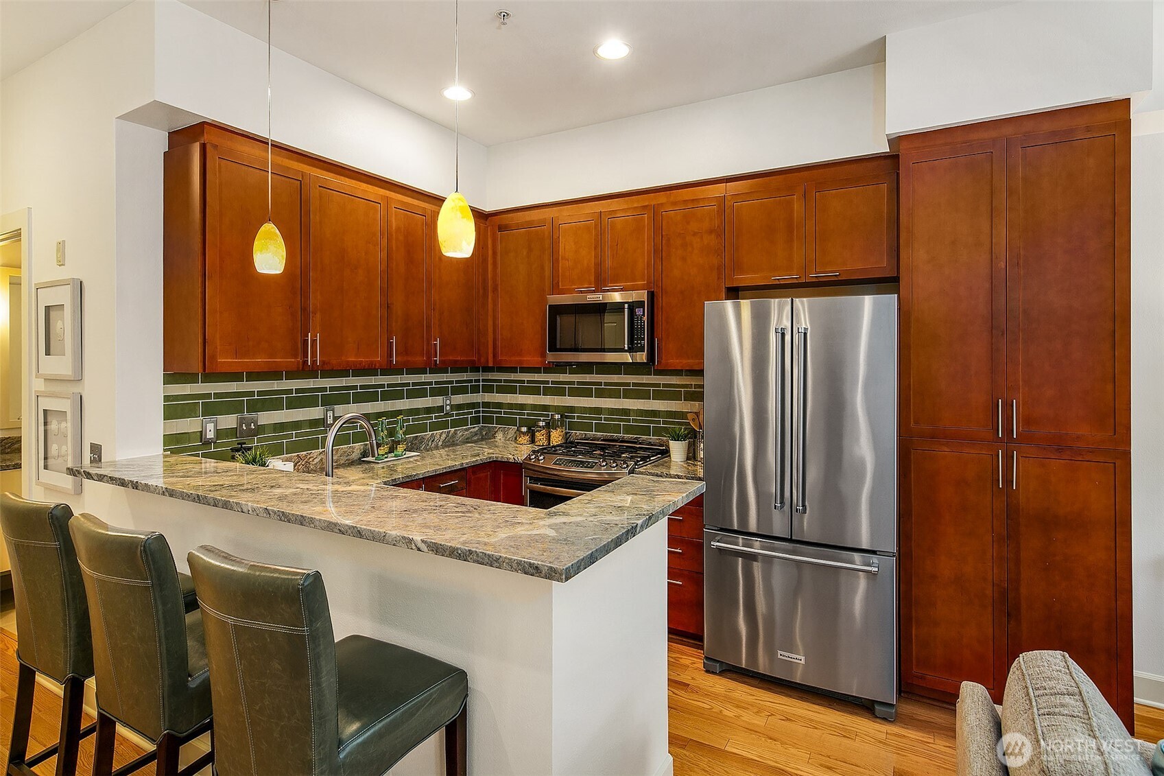 61 Pine Street, Unit 203 Edmonds, WA 98020 - Photo 12 of 34