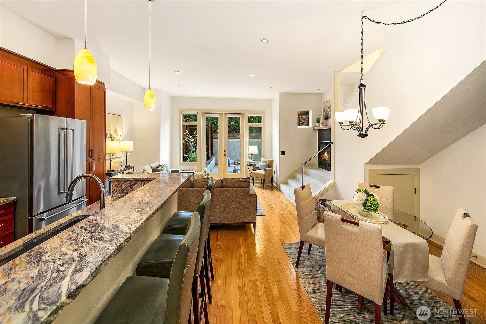 61 Pine Street, Unit 203 Edmonds, WA 98020 - Photo 3 of 34