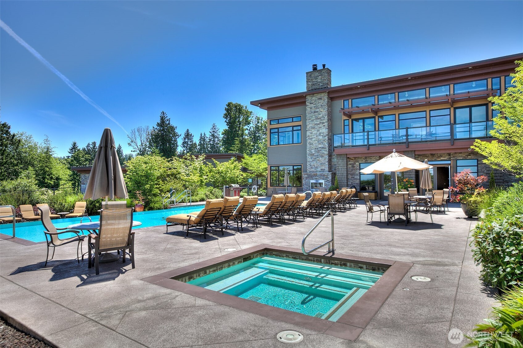 61 Pine Street, Unit 203 Edmonds, WA 98020 - Photo 32 of 34