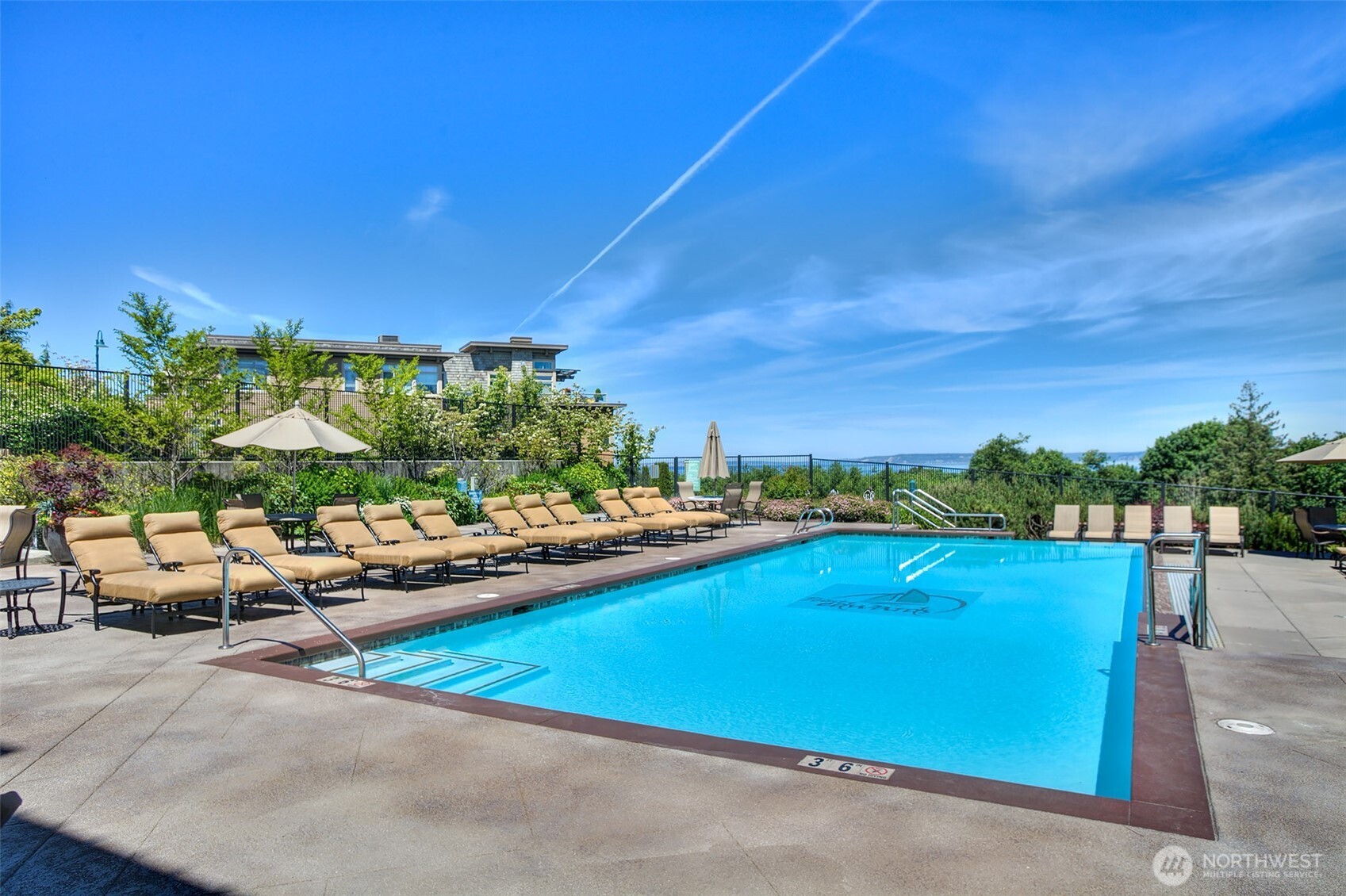 61 Pine Street, Unit 203 Edmonds, WA 98020 - Photo 33 of 34