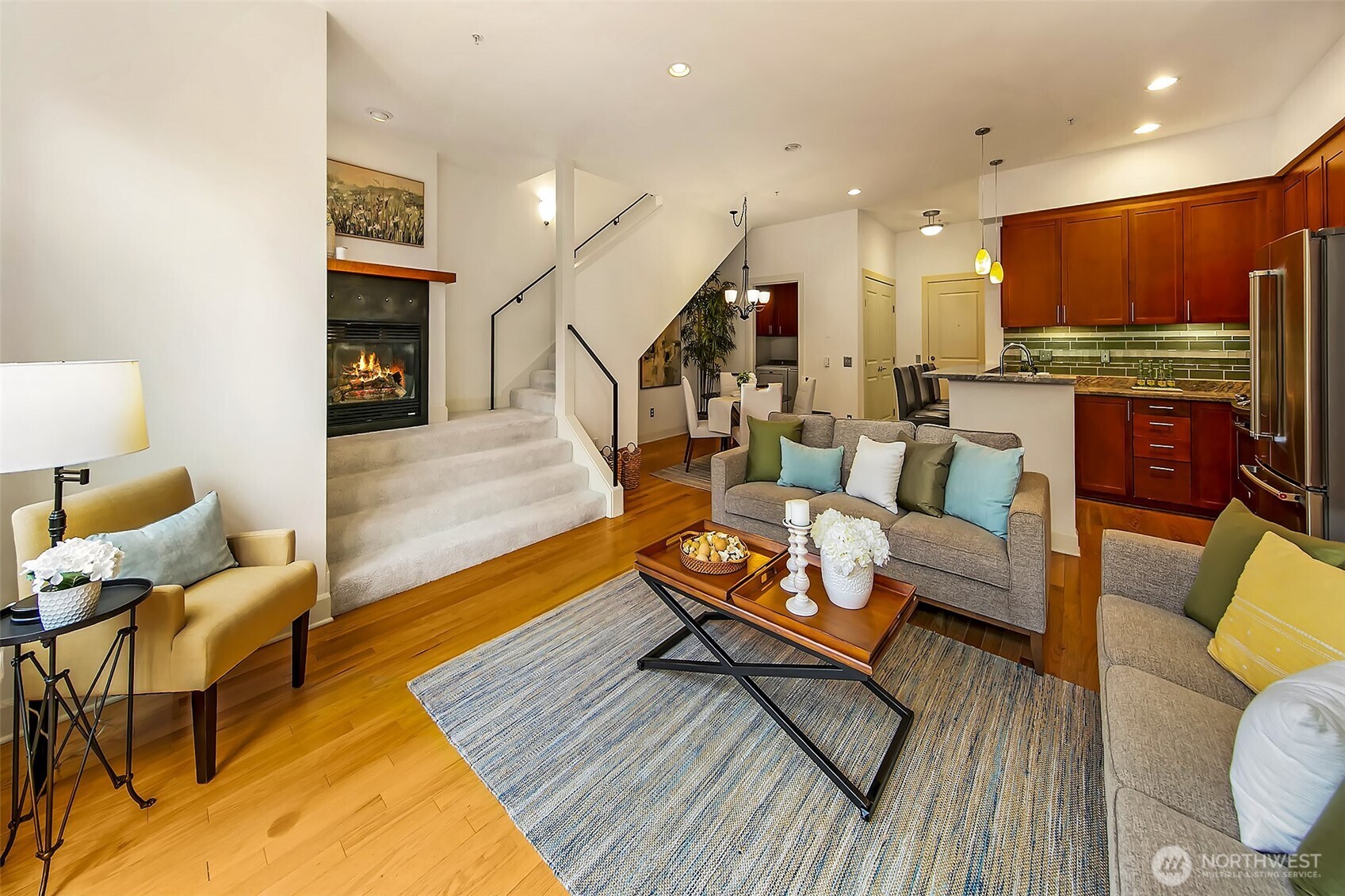 61 Pine Street, Unit 203 Edmonds, WA 98020 - Photo 8 of 34