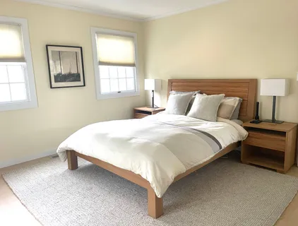 Undisclosed Address, Southampton, NY 11968