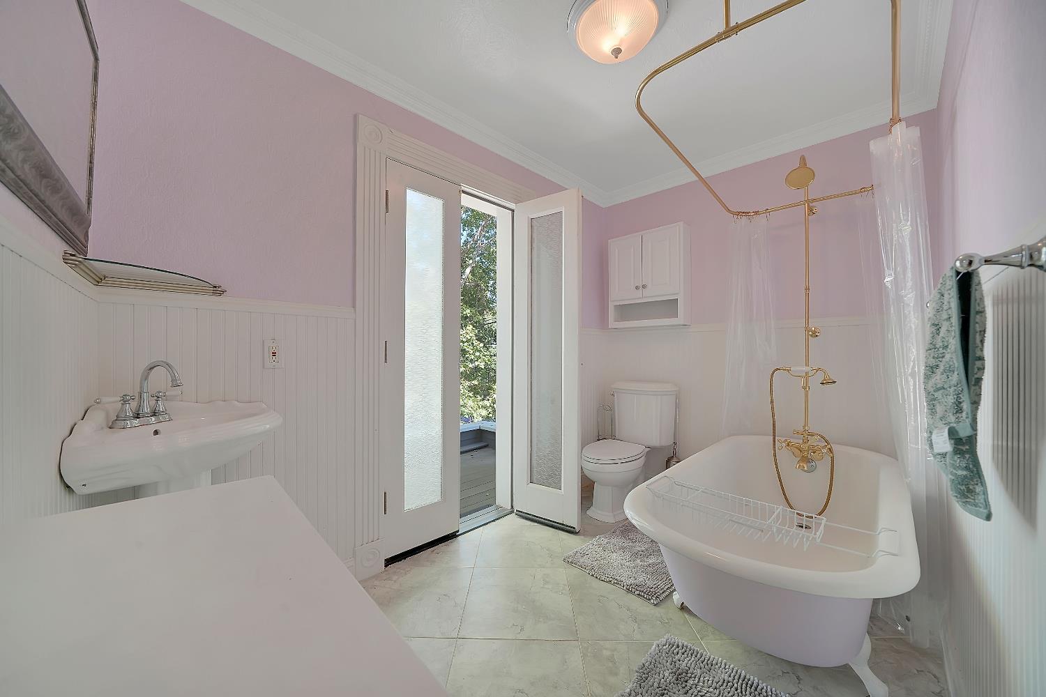 104 South Church Street Ione, CA 95640 - Photo 24 of 33 Bathroom adjoining upstairs bedroom- with balcony