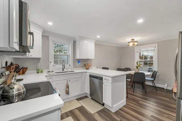 $379,900 | 15 Robert Rogers Road, Dunbarton, NH 03046