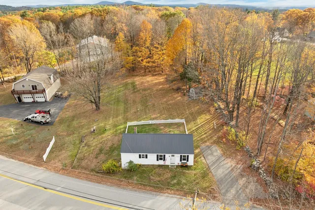 $379,900 | 15 Robert Rogers Road, Dunbarton, NH 03046