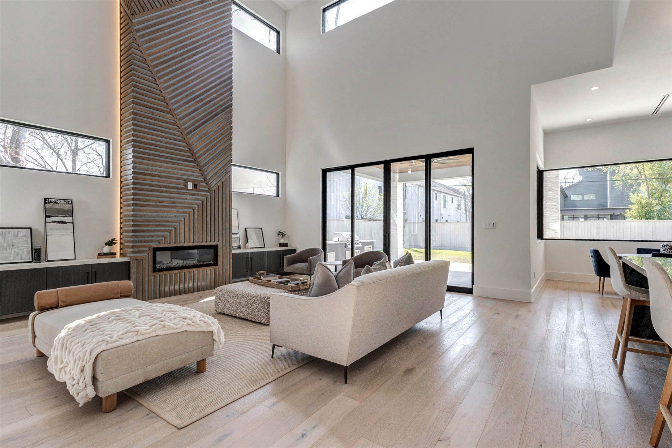 207 West 33rd Street Houston, TX 77018 - Photo 13 of 50