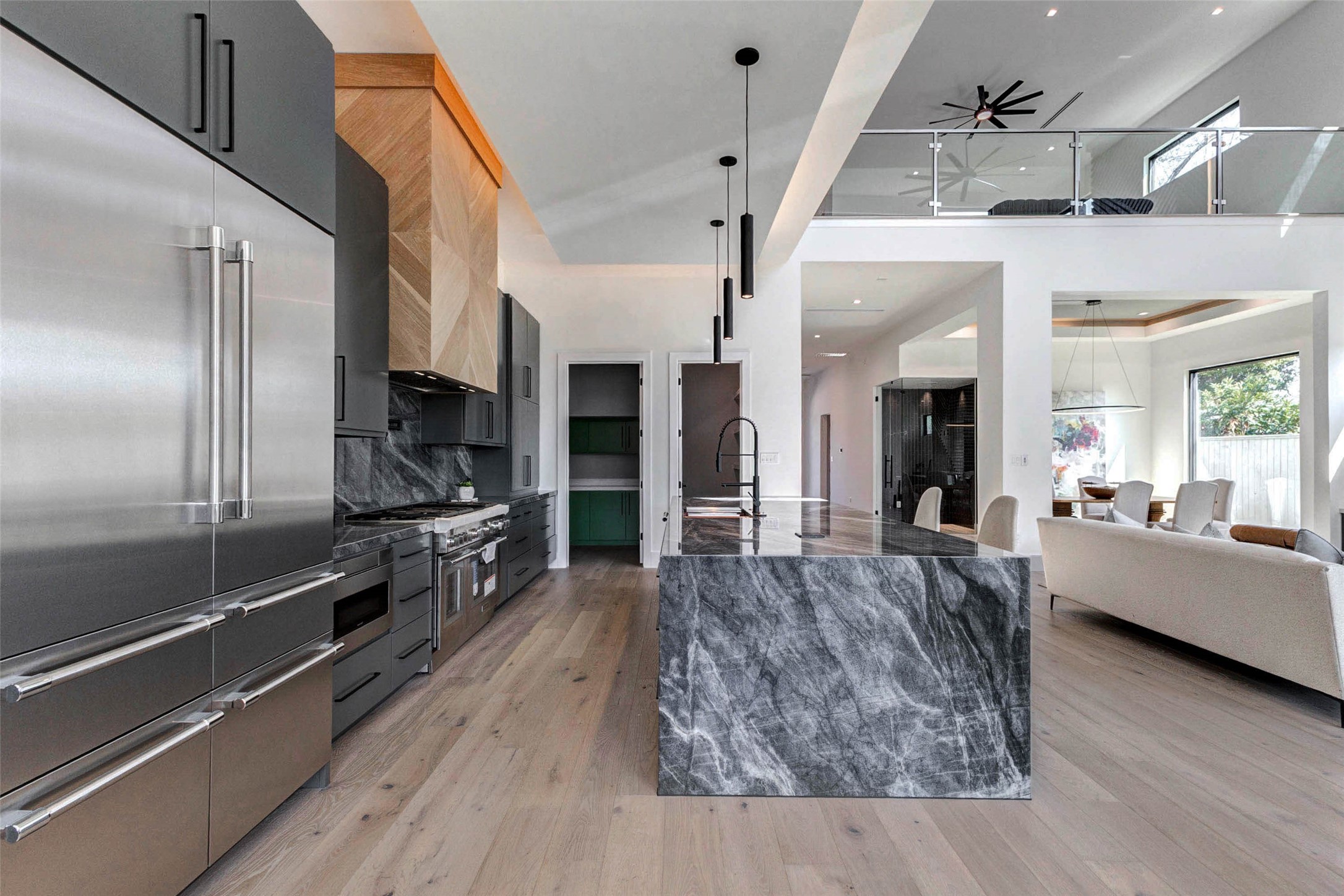 207 West 33rd Street Houston, TX 77018 - Photo 19 of 50