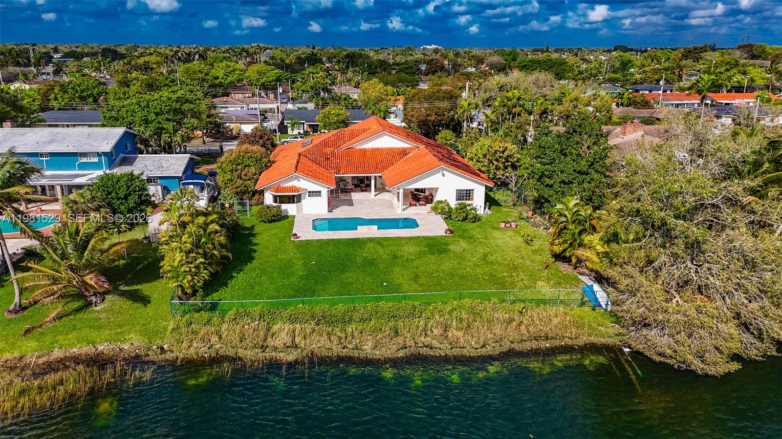 4655 Southwest 89th Avenue Miami, FL 33165 - Photo 37 of 38 a view of a city