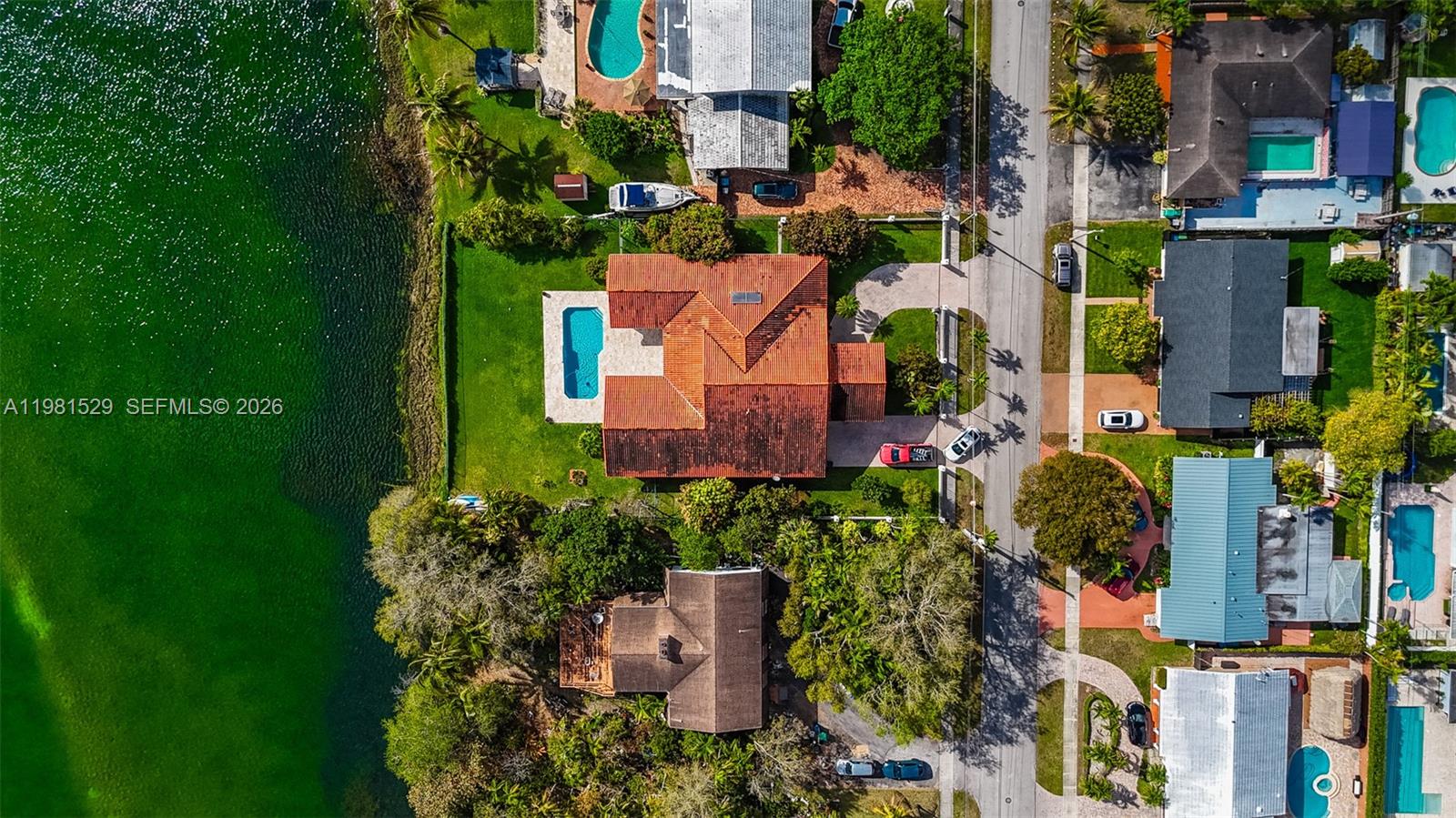 4655 Southwest 89th Avenue Miami, FL 33165 - Photo 38 of 38 an aerial view of multiple house