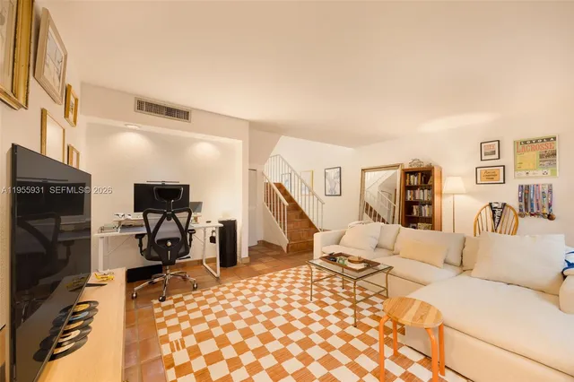 $825,000 | 2666 Tigertail Avenue, Unit 111, Coconut Grove, FL 33133