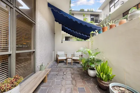 $825,000 | 2666 Tigertail Avenue, Unit 111, Coconut Grove, FL 33133