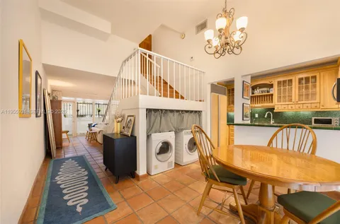 $825,000 | 2666 Tigertail Avenue, Unit 111, Coconut Grove, FL 33133