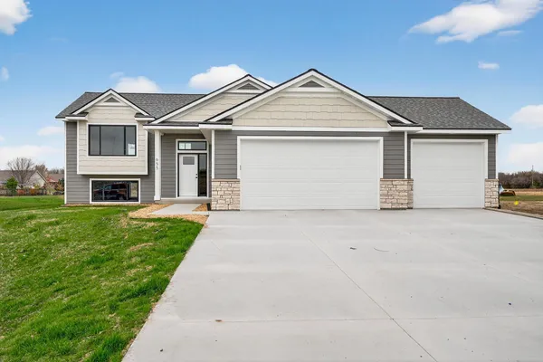 $399,900 | 655 1st Street Southeast, Elgin, MN 55932