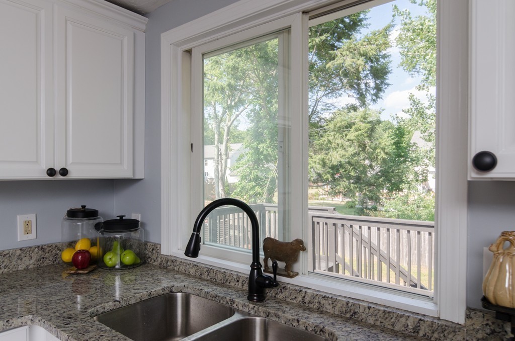 14 Ell Road Holbrook, MA 02343 - Photo 12 of 30