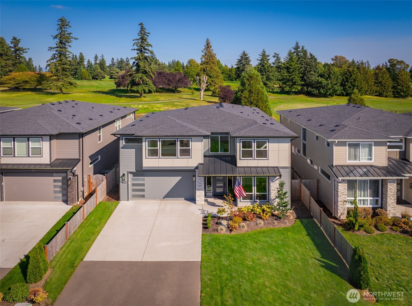 423 Rockefeller Avenue Everett, WA 98201 - Photo 1 of 40 Gallery Image 1