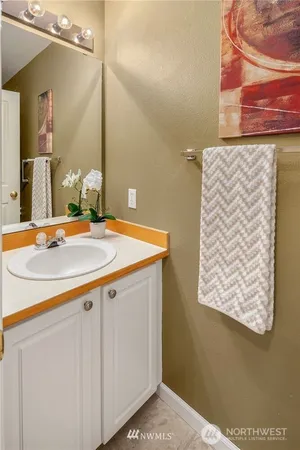 $4,150 | 5101 164th Avenue Southeast, Unit 212, Bellevue, WA 98006