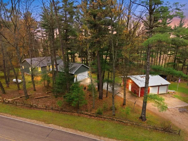 $349,900 | N6989 County Rd A, Weyauwega, WI 54983