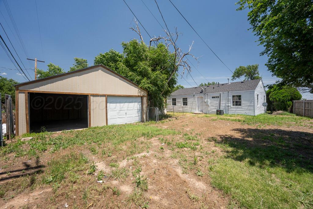 4360 South Polk Street Amarillo, TX 79110 - Photo 20 of 20 a front view of a house with garden