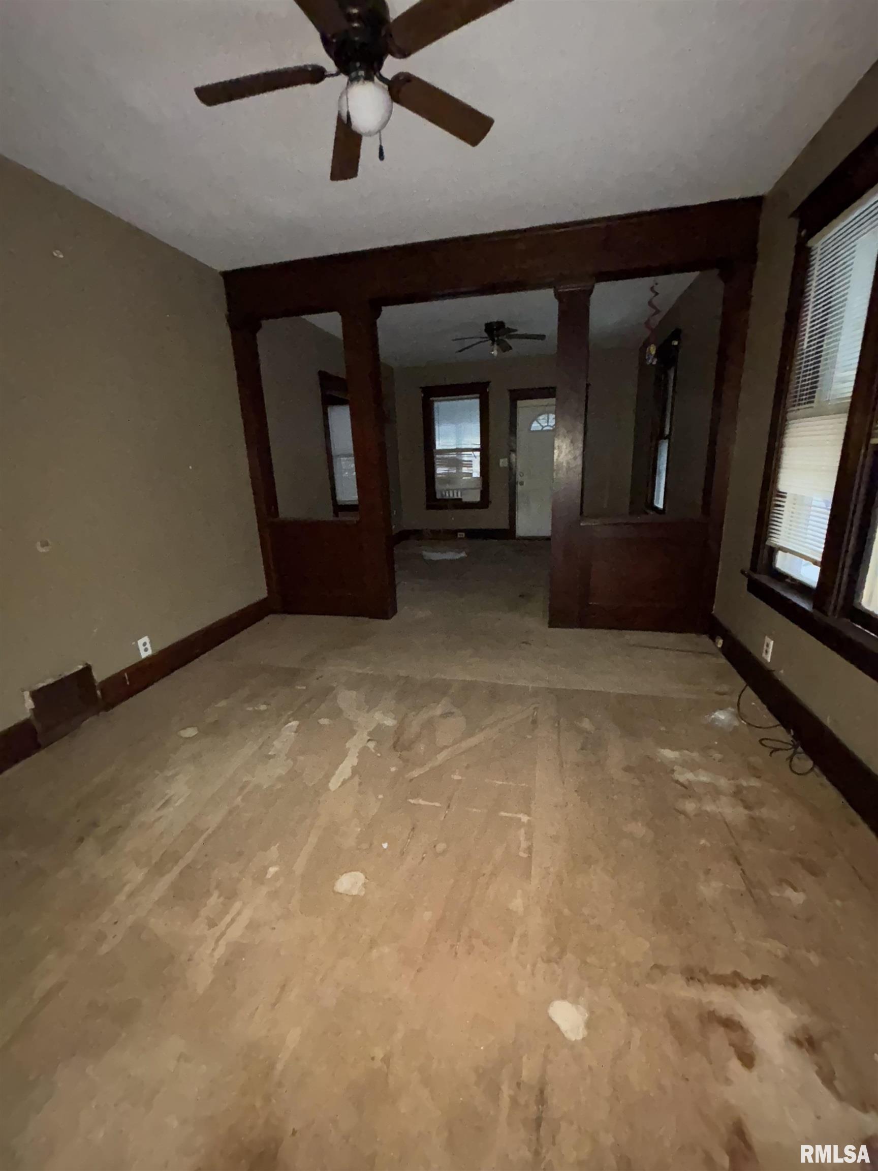 515 Mary Street Peoria, IL 61603 - Photo 16 of 44