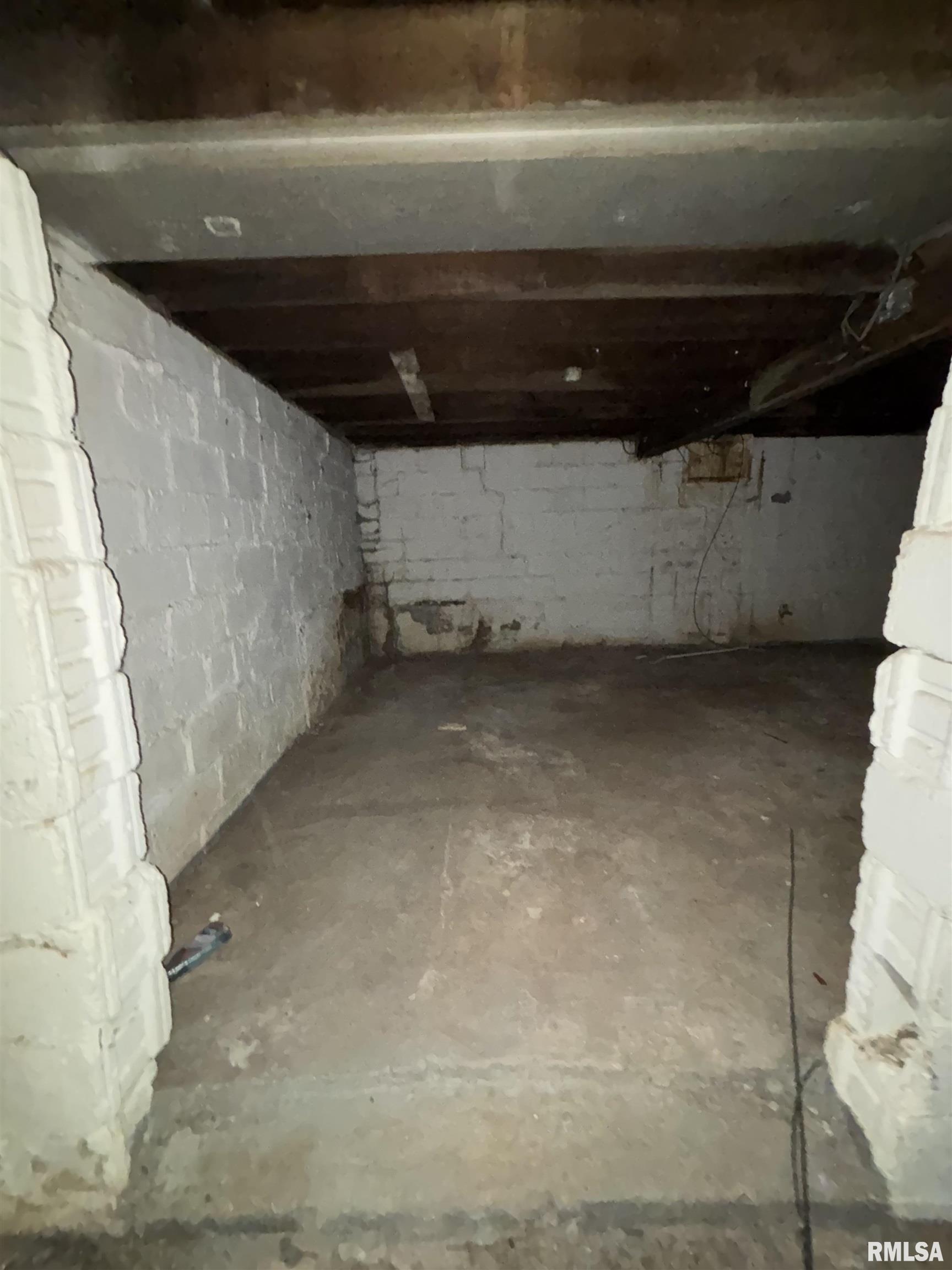 515 Mary Street Peoria, IL 61603 - Photo 23 of 44