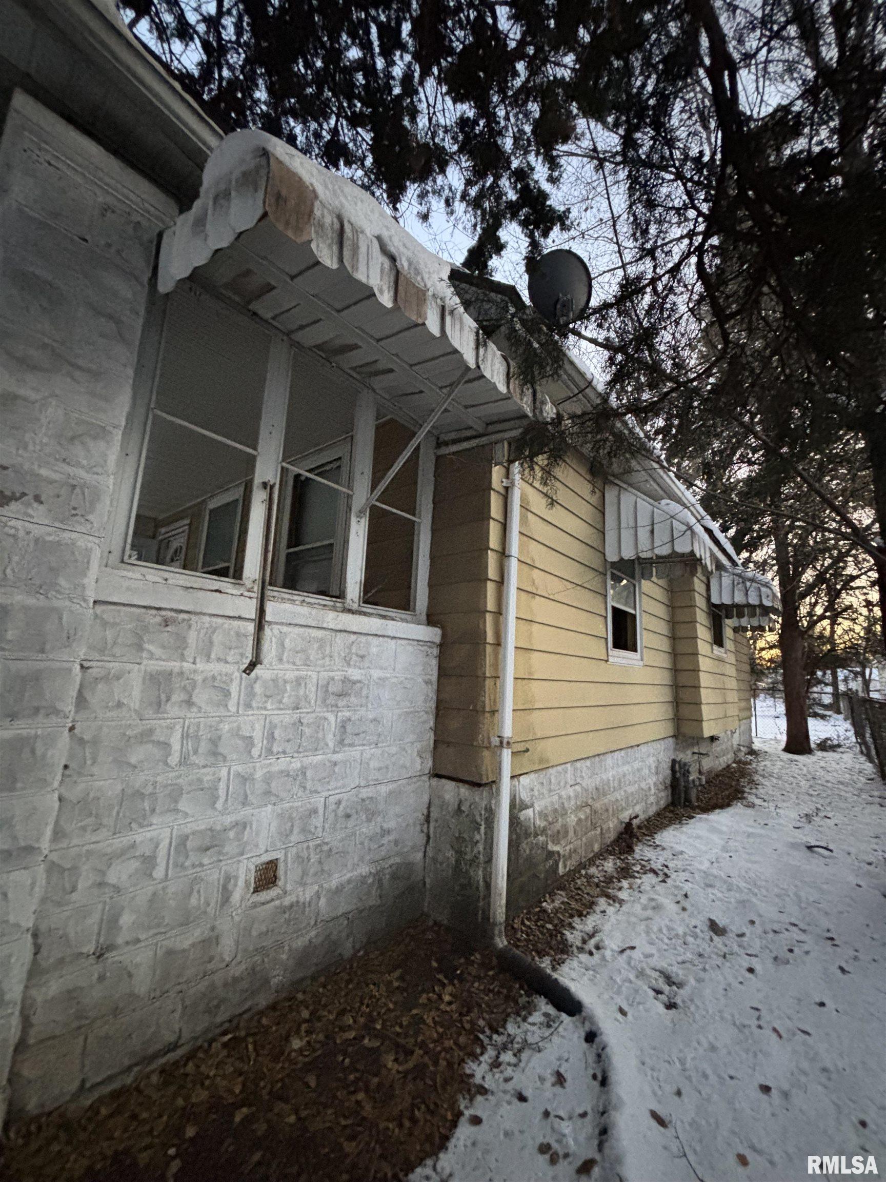 515 Mary Street Peoria, IL 61603 - Photo 39 of 44