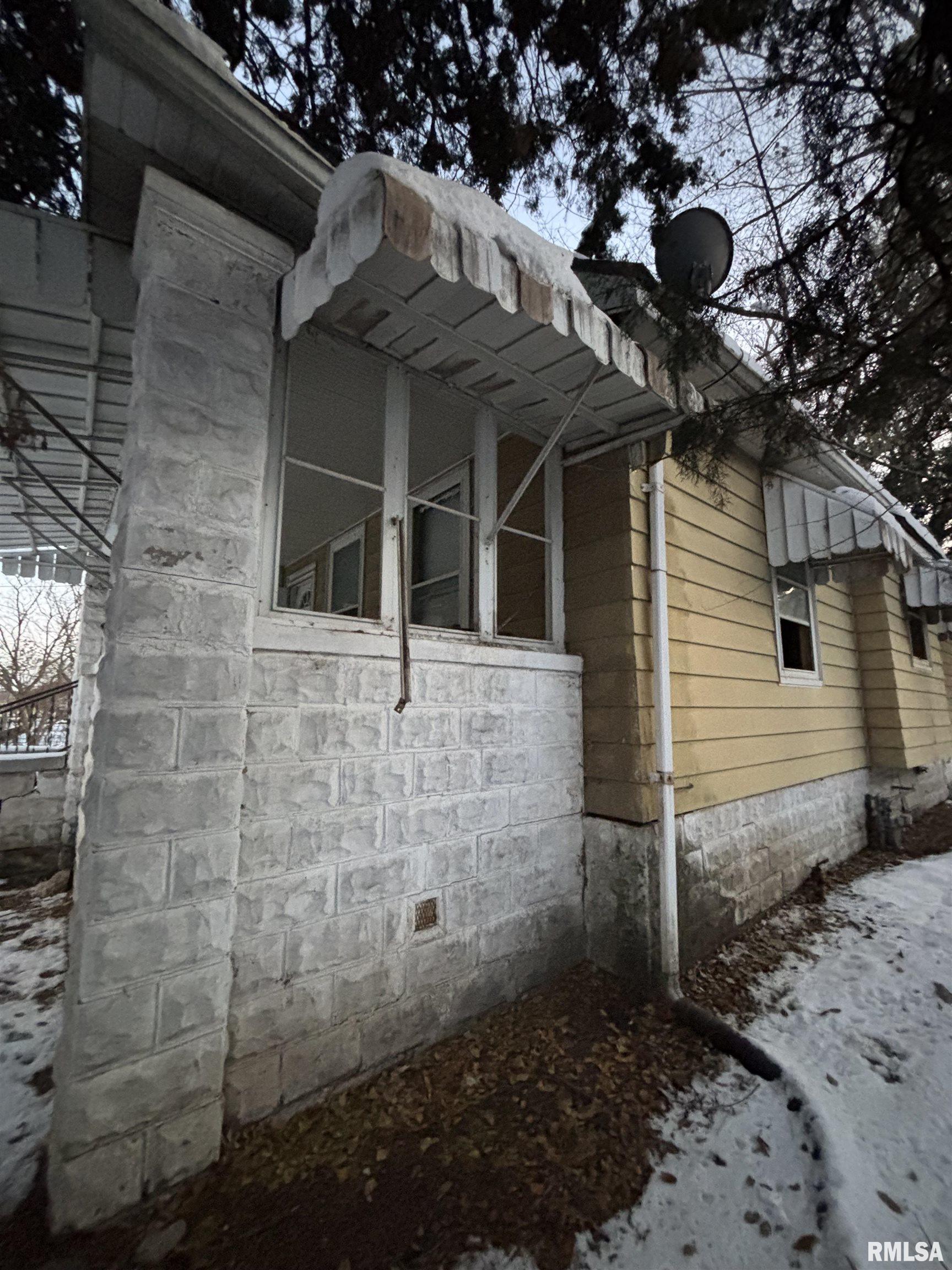 515 Mary Street Peoria, IL 61603 - Photo 40 of 44