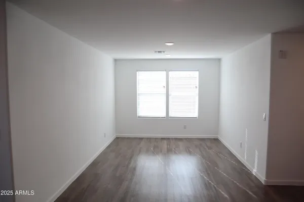 $1,900 | 1267 West Flowstone Trail, Benson, AZ 85602