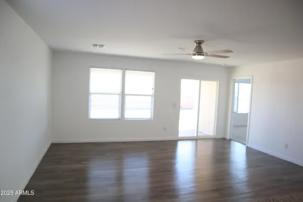 $2,000 | 1267 West Flowstone Trail, Benson, AZ 85602