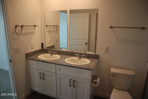 $1,900 | 1267 West Flowstone Trail, Benson, AZ 85602