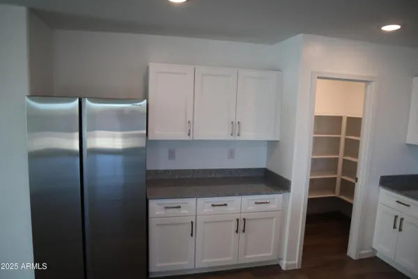 $1,900 | 1267 West Flowstone Trail, Benson, AZ 85602